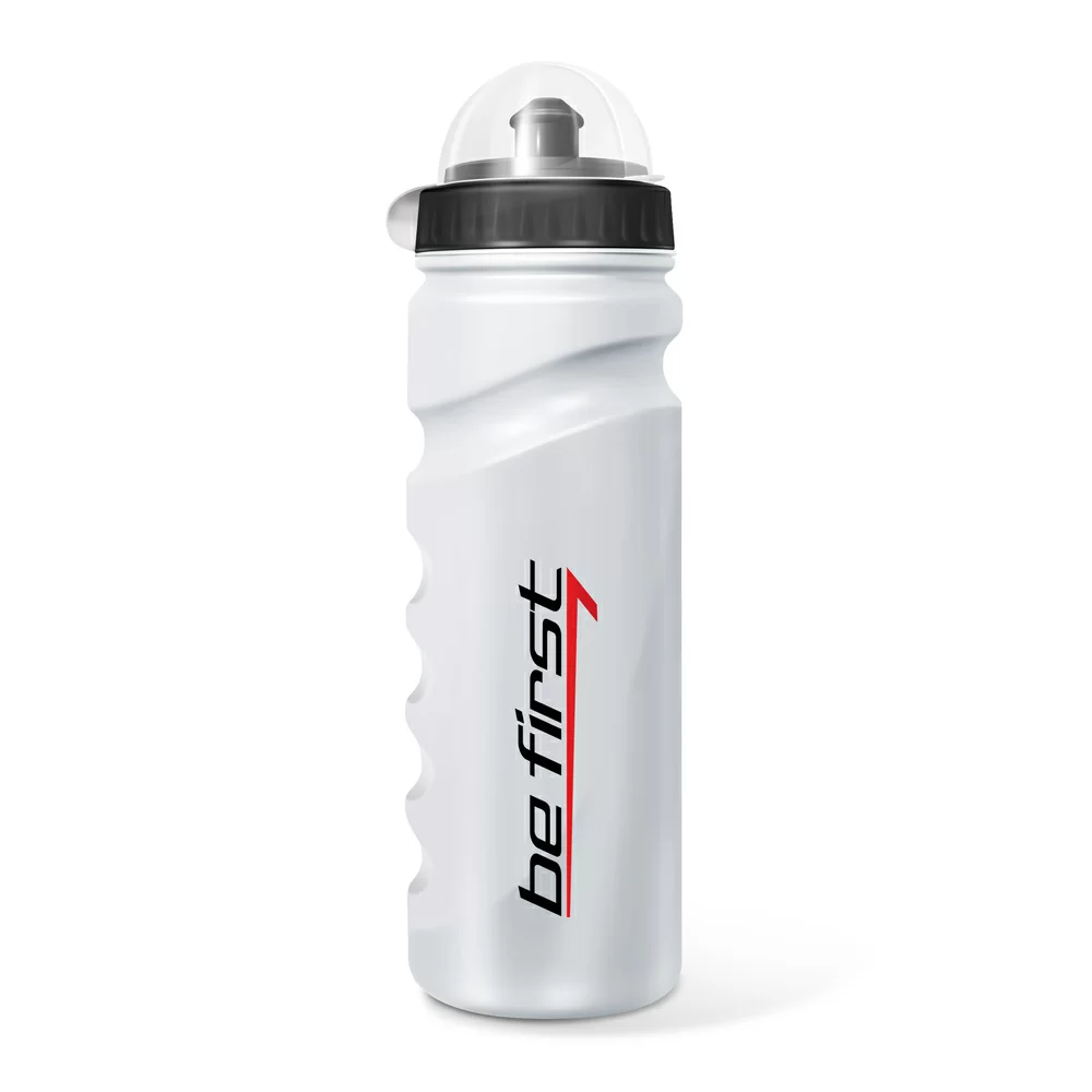 Реальное фото Бутылка для воды Be First 750 мл с крышкой, белая 75-white от магазина СпортСЕ