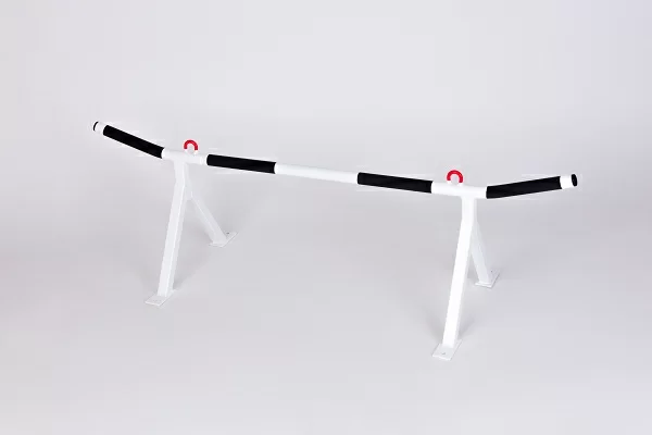 Реальное фото Турник потолочный Invent со средним и широким хватом белый tur-010 от магазина СпортСЕ