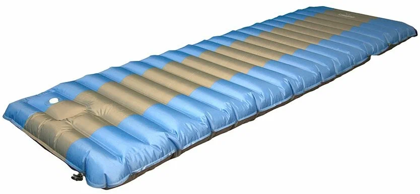 Реальное фото Матрас кемпинговый надувной Следопыт с насосом 190x60x12 cм голубой/серый PF-KS-12 от магазина СпортСЕ